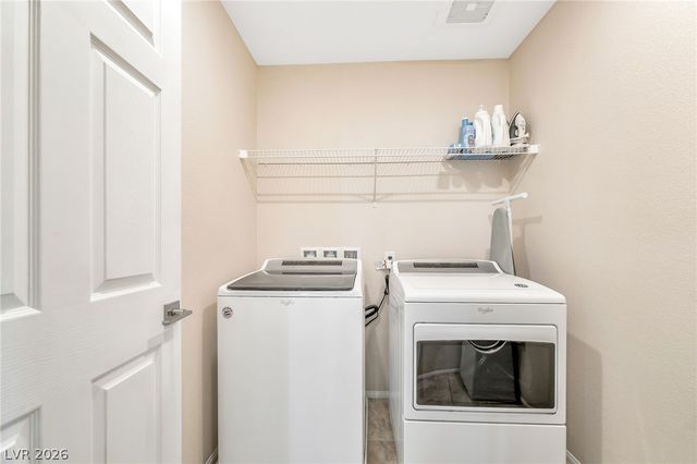 5692 Calm Season Street, Las Vegas, NV 89118