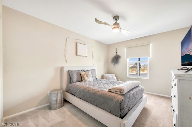 5692 Calm Season Street, Las Vegas, NV 89118