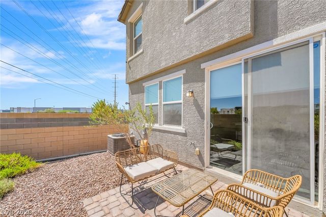5692 Calm Season Street, Las Vegas, NV 89118