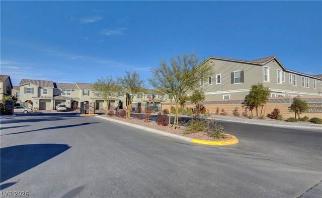 5692 Calm Season Street, Las Vegas, NV 89118