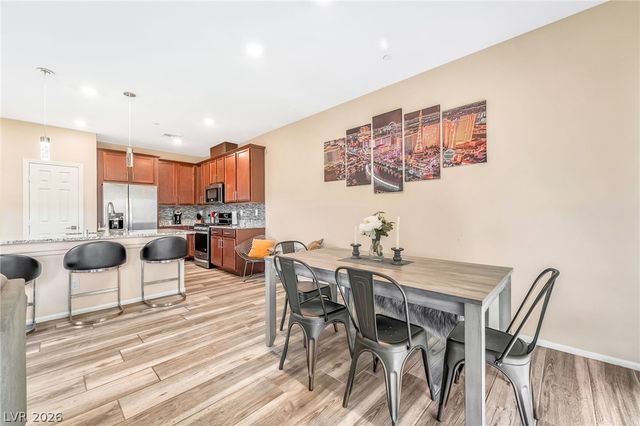 5692 Calm Season Street, Las Vegas, NV 89118