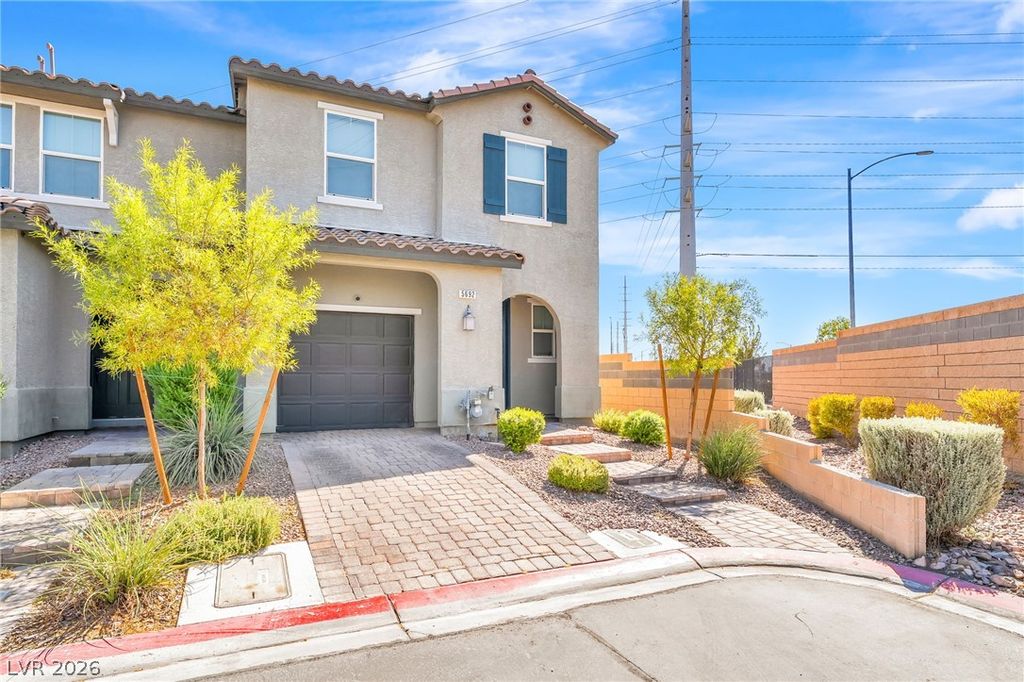 5692 Calm Season Street, Las Vegas, NV 89118