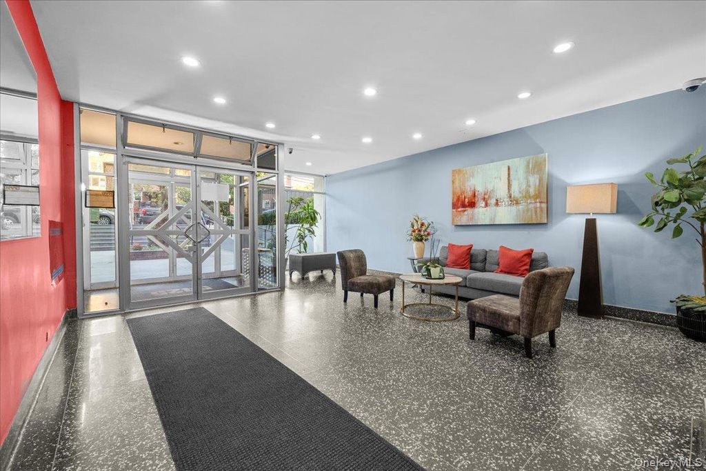 5425 Valles Avenue 3J, Bronx, NY 10471 — photo 4