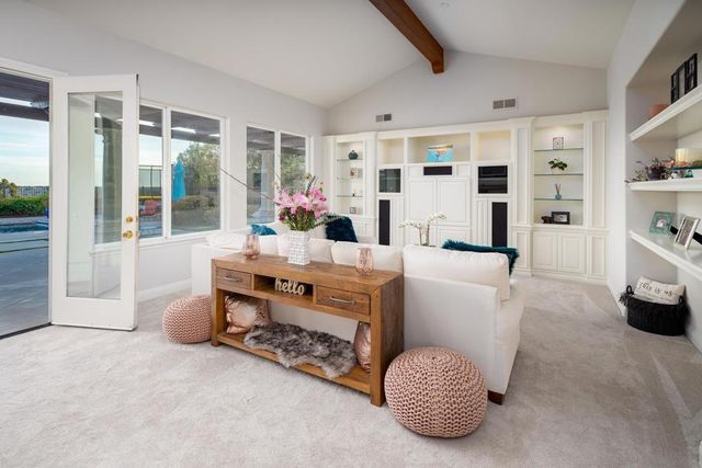 7992 Paseo Esmerado, Carlsbad, CA 92009