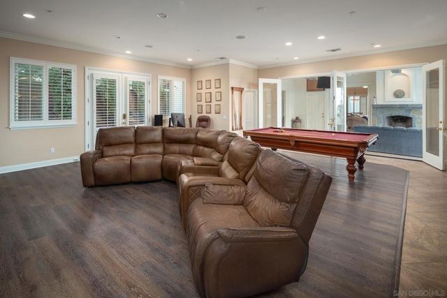 7992 Paseo Esmerado, Carlsbad, CA 92009