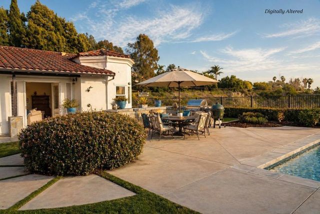 7992 Paseo Esmerado, Carlsbad, CA 92009