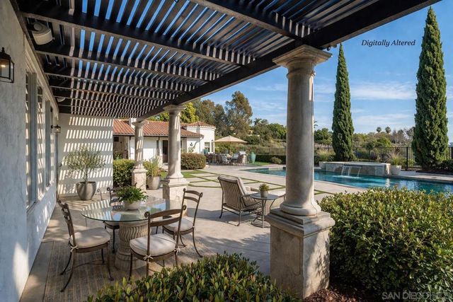 7992 Paseo Esmerado, Carlsbad, CA 92009