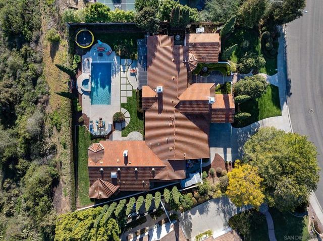 7992 Paseo Esmerado, Carlsbad, CA 92009