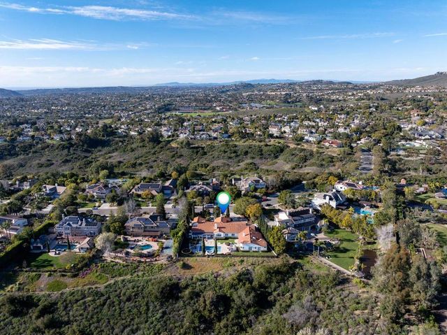7992 Paseo Esmerado, Carlsbad, CA 92009