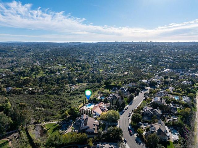 7992 Paseo Esmerado, Carlsbad, CA 92009