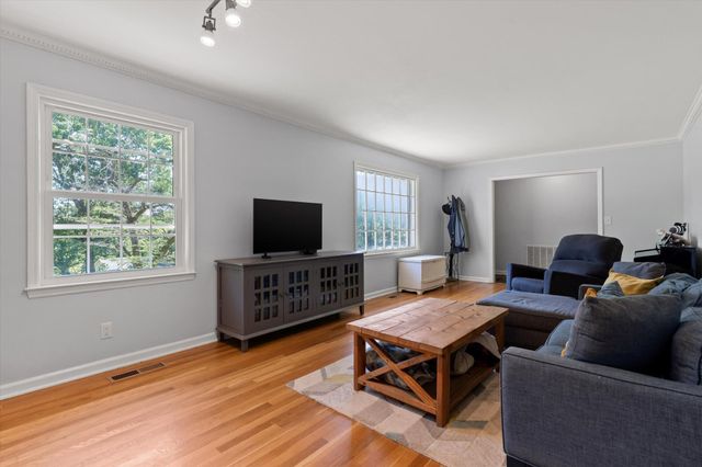 404 Lark Lane, Chattanooga, TN 37415