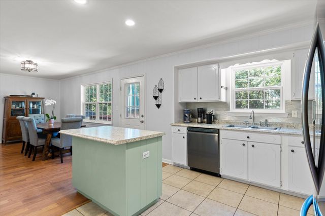 404 Lark Lane, Chattanooga, TN 37415