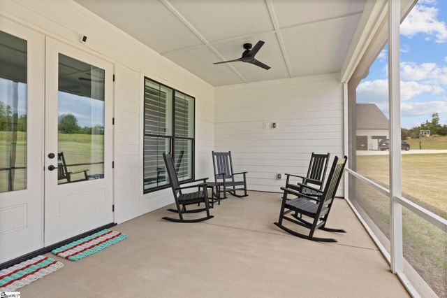 402 Old Batson Road, Taylors, SC 29687