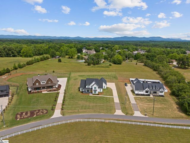 402 Old Batson Road, Taylors, SC 29687