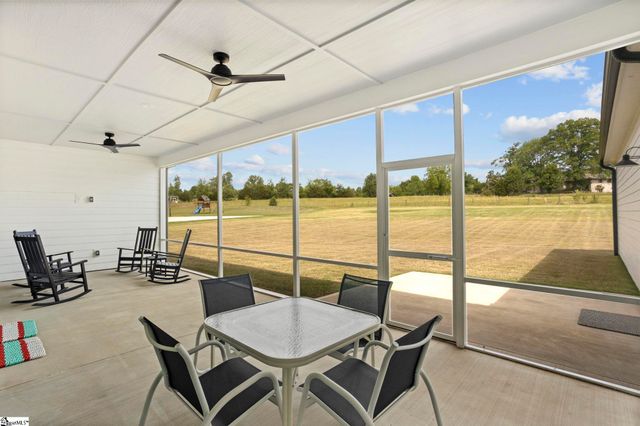 402 Old Batson Road, Taylors, SC 29687