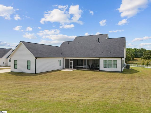 402 Old Batson Road, Taylors, SC 29687