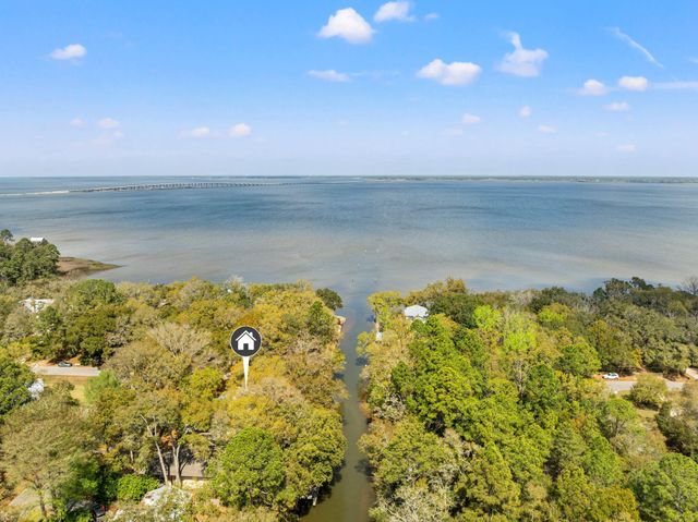 630 Ricker Avenue, Santa Rosa Beach, FL 32459