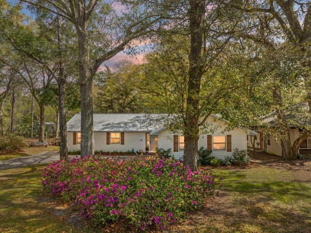 630 Ricker Avenue, Santa Rosa Beach, FL 32459