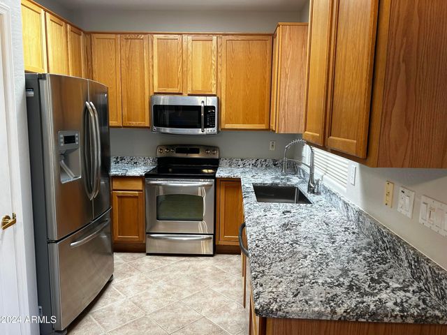 19103 N EMERALD COVE Way, Surprise, AZ 85387