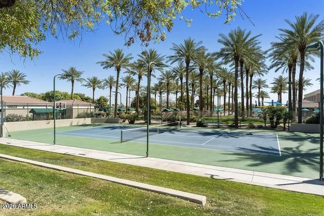 19103 N EMERALD COVE Way, Surprise, AZ 85387