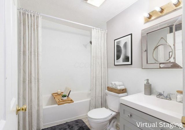 1722 Hollow Run Drive, Columbus, OH 43223