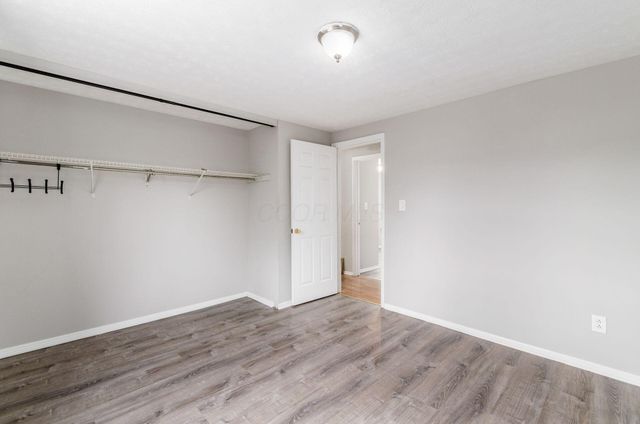 1722 Hollow Run Drive, Columbus, OH 43223