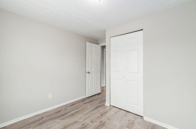 1722 Hollow Run Drive, Columbus, OH 43223