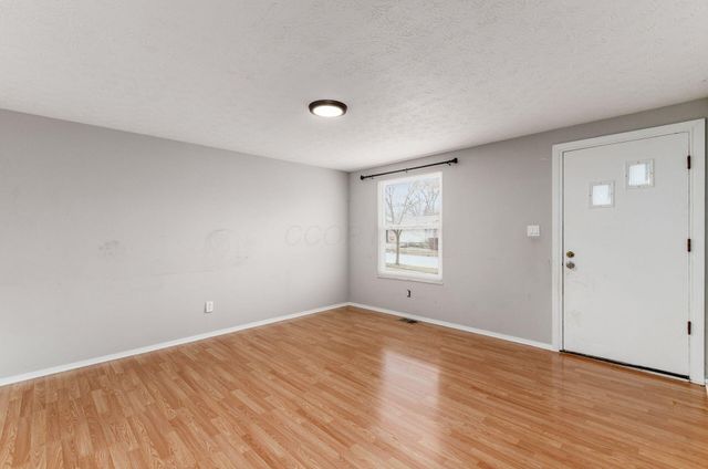 1722 Hollow Run Drive, Columbus, OH 43223