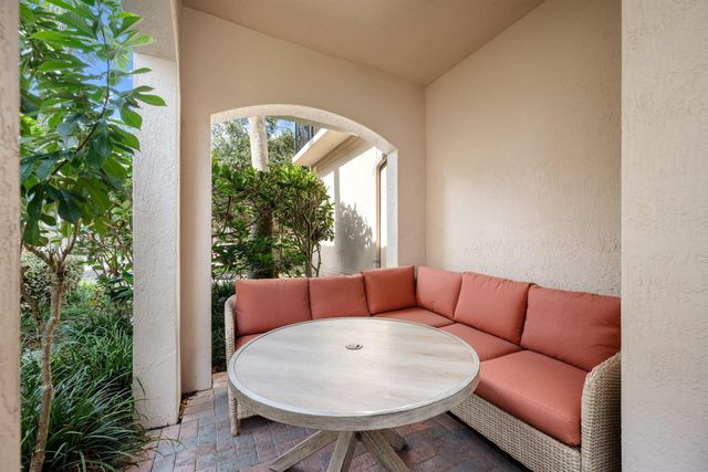 161 Evergrene Parkway, Palm Beach Gardens, FL 33410