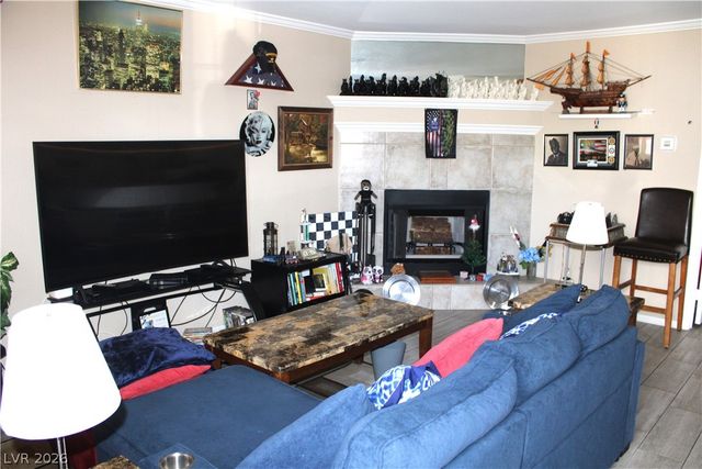 5419 Centurion Court 102, Las Vegas, NV 89122