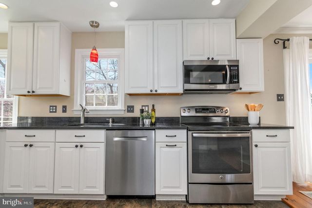 15478 GOLF CLUB DR, Dumfries, VA 22025