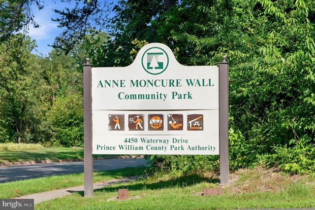 15478 GOLF CLUB DR, Dumfries, VA 22025