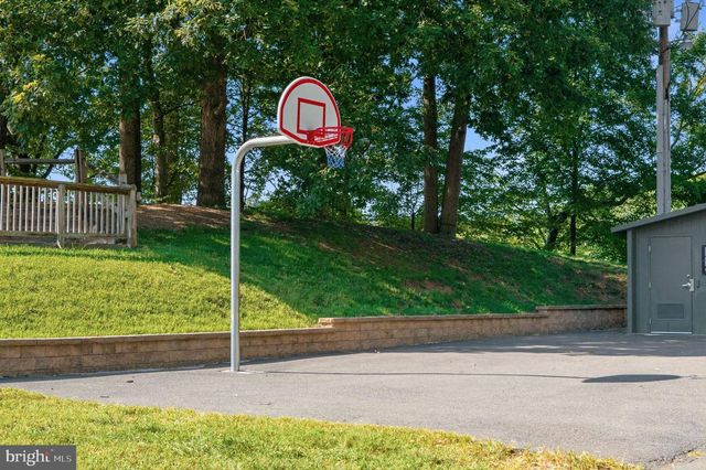 15478 GOLF CLUB DR, Dumfries, VA 22025