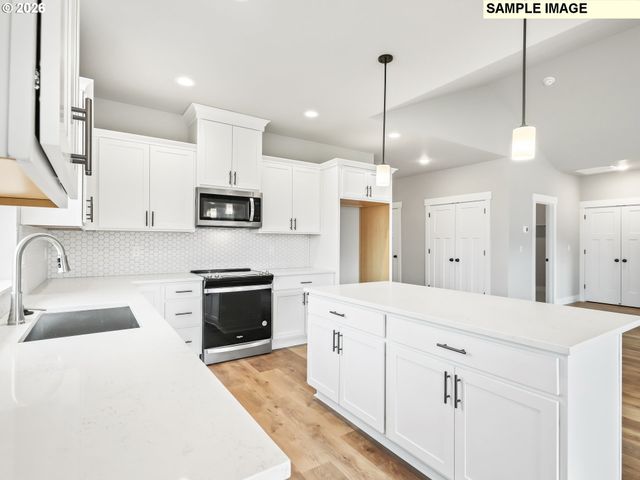 3447 Ne Justus Ave 77, Estacada, OR 97023