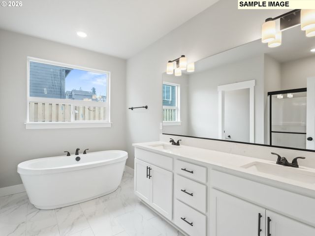 3447 Ne Justus Ave 77, Estacada, OR 97023