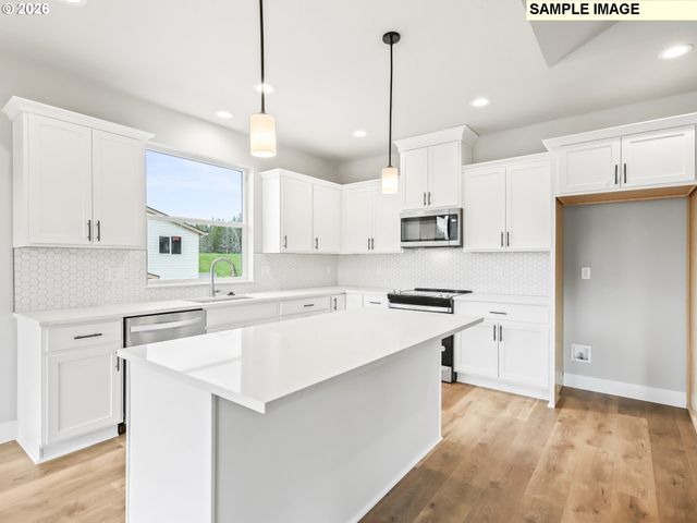 3447 Ne Justus Ave 77, Estacada, OR 97023