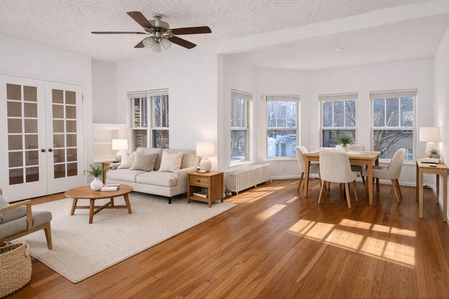 6901 S Crandon Avenue 2, Chicago, IL 60649