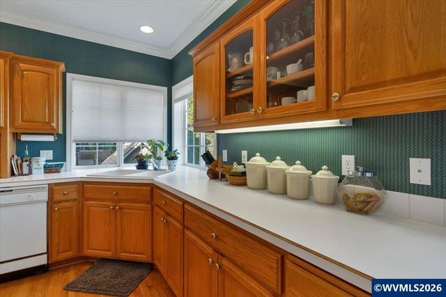 1775 Snowbird Dr NW, Salem, OR 97304