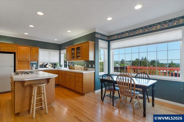 1775 Snowbird Dr NW, Salem, OR 97304