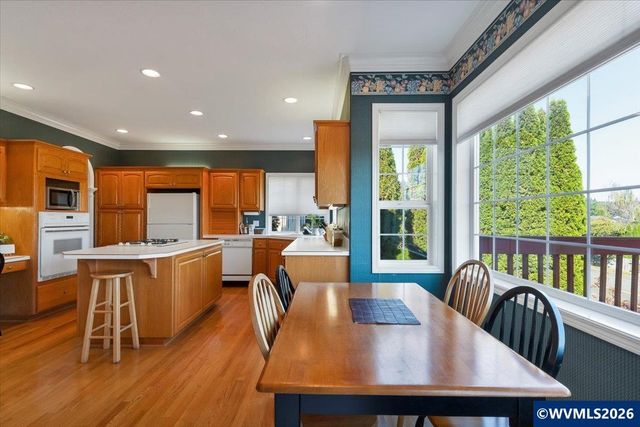 1775 Snowbird Dr NW, Salem, OR 97304