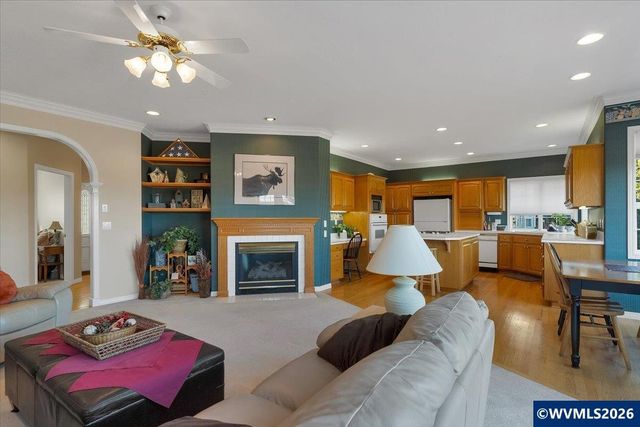 1775 Snowbird Dr NW, Salem, OR 97304