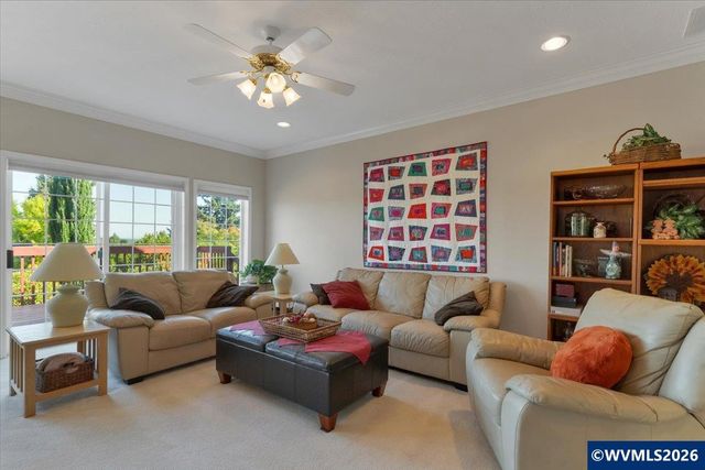 1775 Snowbird Dr NW, Salem, OR 97304