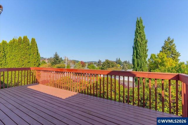 1775 Snowbird Dr NW, Salem, OR 97304
