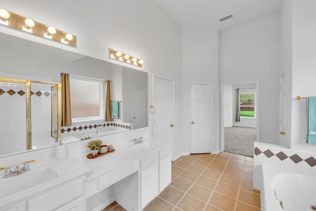 221 Woodlake Drive, Murphy, TX 75094