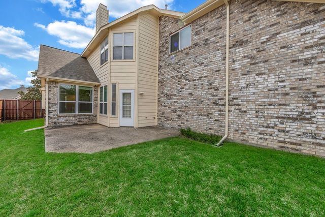 221 Woodlake Drive, Murphy, TX 75094