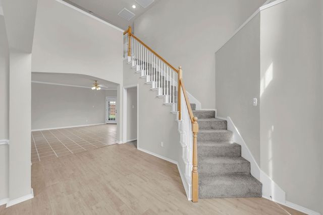 221 Woodlake Drive, Murphy, TX 75094