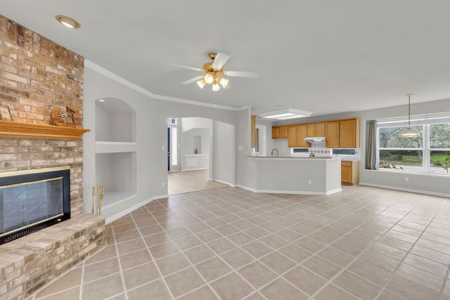 221 Woodlake Drive, Murphy, TX 75094