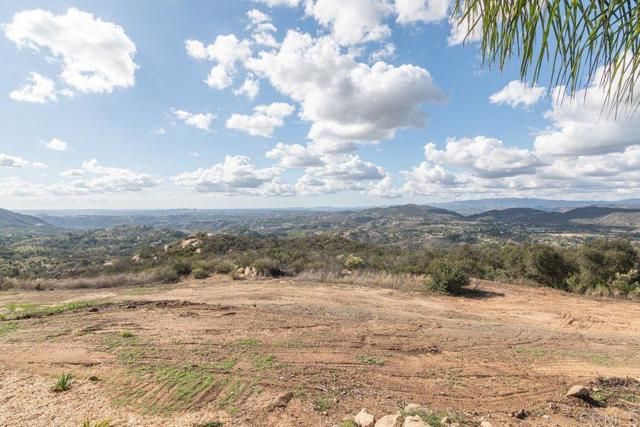 1810 Via Ladera, Fallbrook, CA 92028