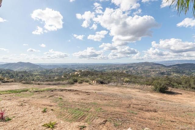 1810 Via Ladera, Fallbrook, CA 92028