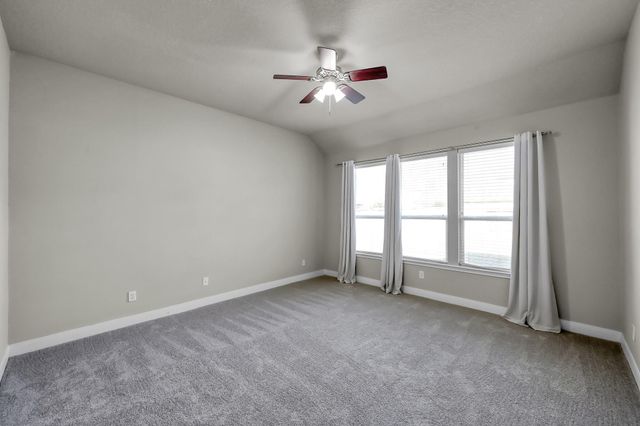 10 Canterborough Place, Tomball, TX 77375